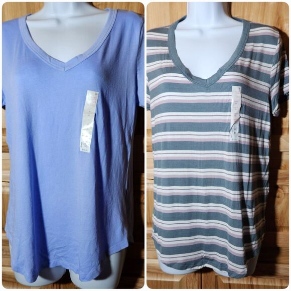 Bundle of 2 SO V-Neck Tees – Women’s Size M, Cotton Blend, New - Picture 1 of 13